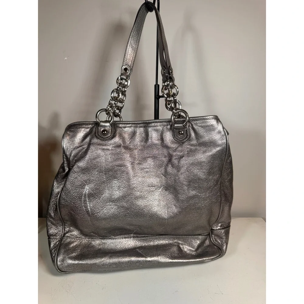 Coach Poppy Camelia Pushlock Metallic Silver Leather Shoulder Bag Tote 17924